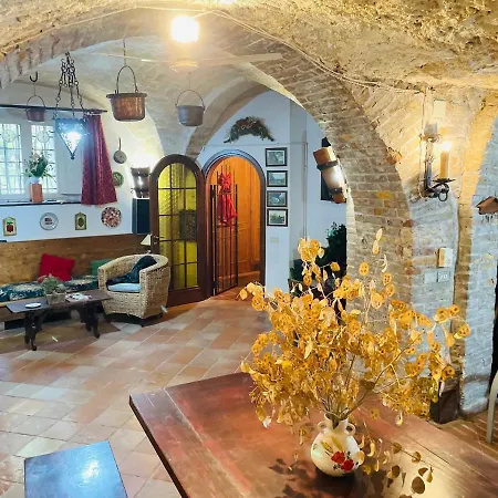 Holiday home A Place 2 Be! Entire Place Pettorano Sul Gizio